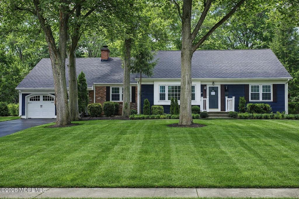 84 Robbins Court, Brick, NJ 08724