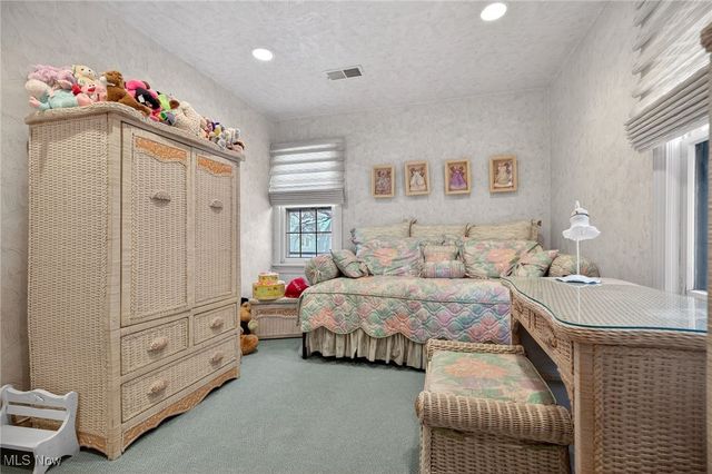 3498 Bainbridge Road, Cleveland Heights, OH 44118