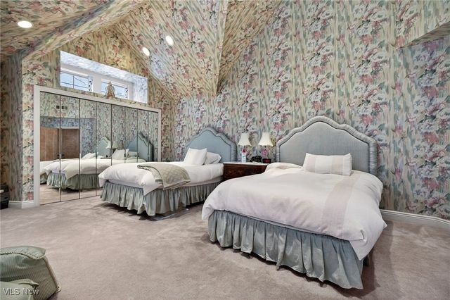 3498 Bainbridge Road, Cleveland Heights, OH 44118