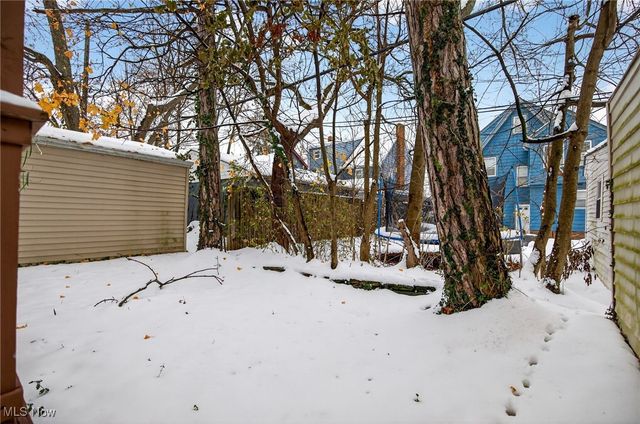 3498 Bainbridge Road, Cleveland Heights, OH 44118