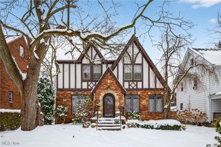3498 Bainbridge Road, Cleveland Heights, OH 44118