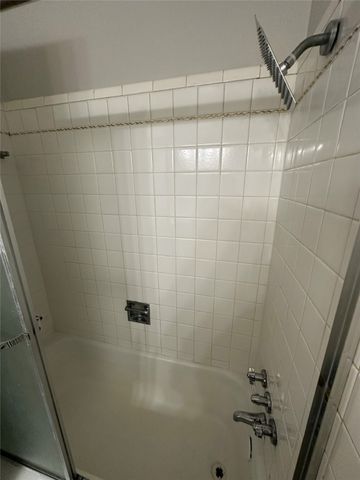 4528 Moorview Avenue, Fort Worth, TX 76119