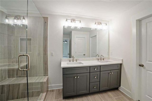 2714 Eagles Crest Lane, Decatur, GA 30034