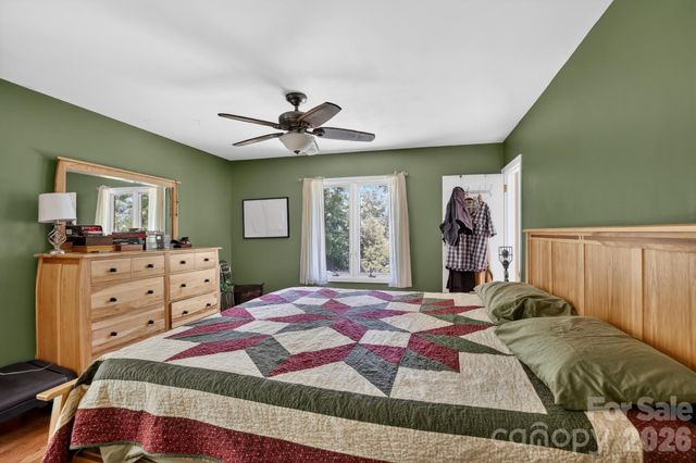 186 Catherine Drive, Columbus, NC 28722