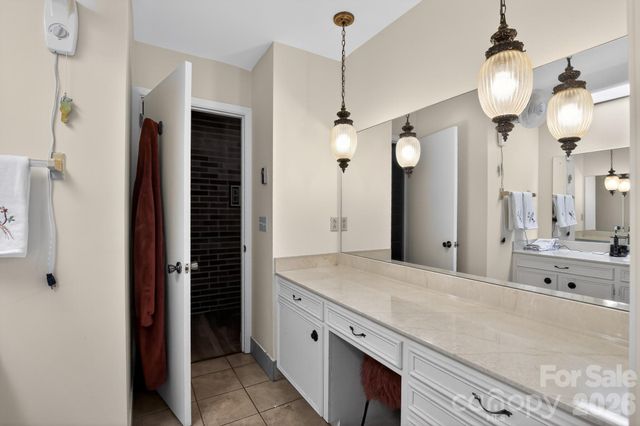186 Catherine Drive, Columbus, NC 28722