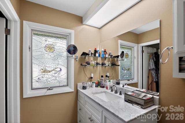 186 Catherine Drive, Columbus, NC 28722