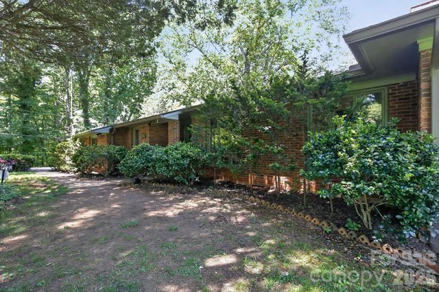 186 Catherine Drive, Columbus, NC 28722