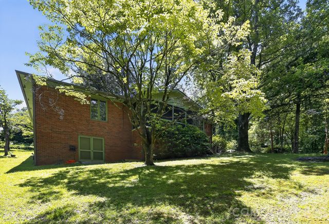 186 Catherine Drive, Columbus, NC 28722