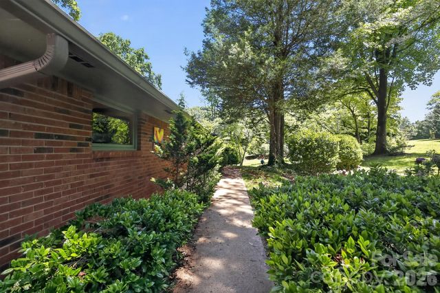 186 Catherine Drive, Columbus, NC 28722