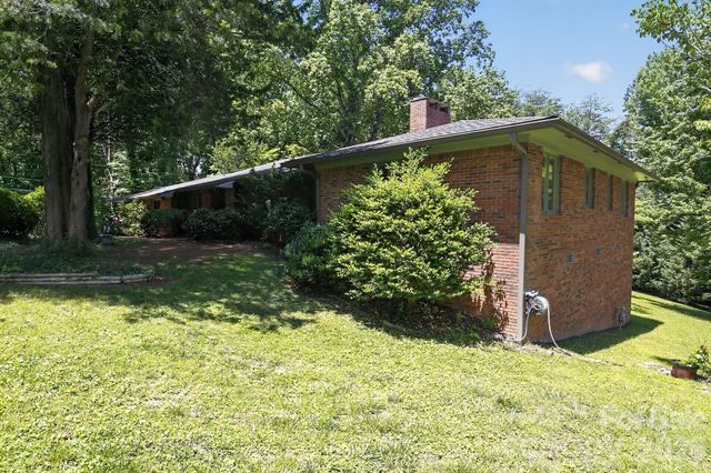 186 Catherine Drive, Columbus, NC 28722