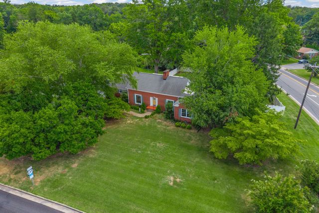 2802 Cox Mill Rd, Hopkinsville, KY 42240