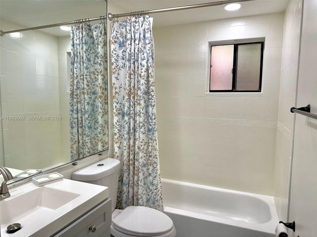 8075 SW 107th Ave 310, Miami, FL 33173