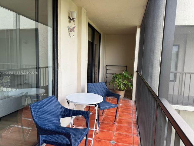 8075 SW 107th Ave 310, Miami, FL 33173