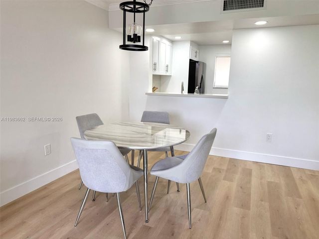 8075 SW 107th Ave 310, Miami, FL 33173