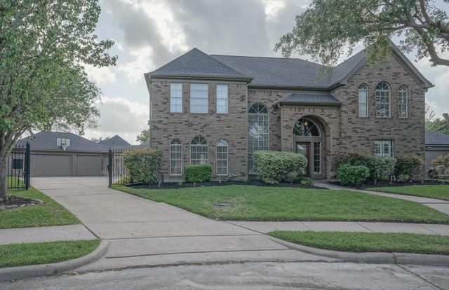 2108 Lakeway Drive, League City, TX 77573