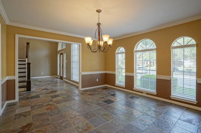 2108 Lakeway Drive, League City, TX 77573