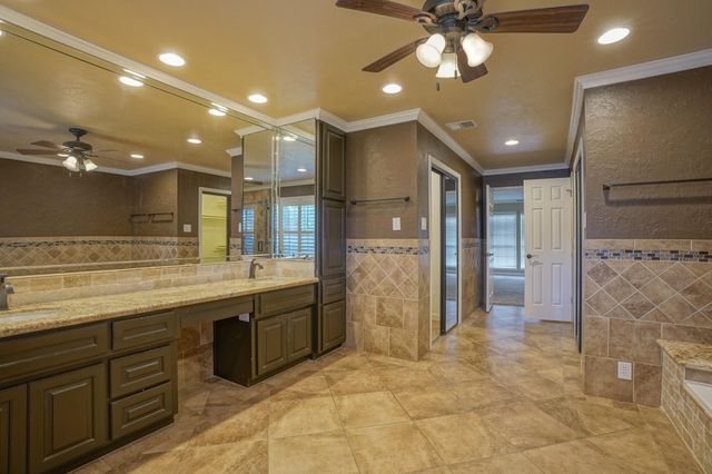2108 Lakeway Drive, League City, TX 77573