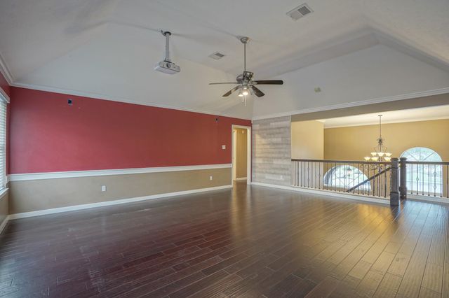 2108 Lakeway Drive, League City, TX 77573