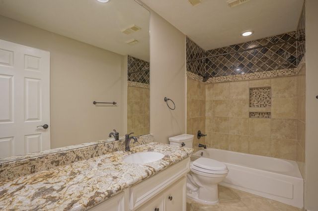 2108 Lakeway Drive, League City, TX 77573