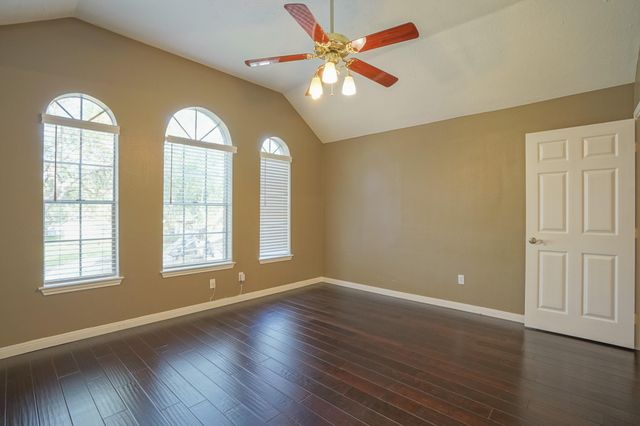 2108 Lakeway Drive, League City, TX 77573