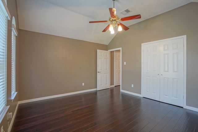 2108 Lakeway Drive, League City, TX 77573