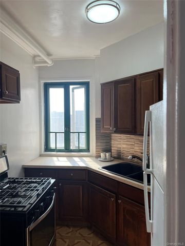 1604 Metropolitan Avenue 12A, Bronx, NY 10462