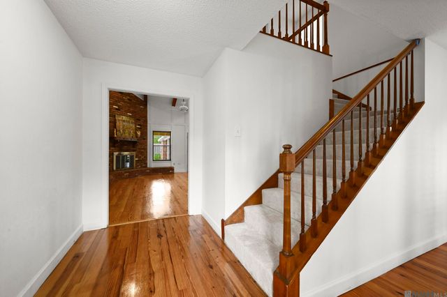 5131 Hickory Ridge Bl, Saint George, LA 70817
