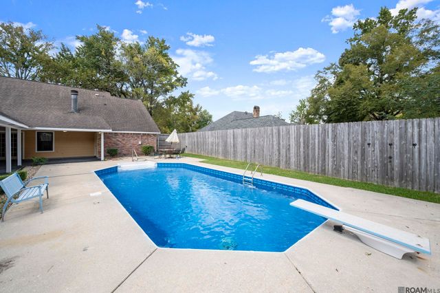5131 Hickory Ridge Bl, Saint George, LA 70817