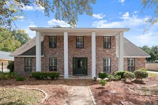 5131 Hickory Ridge Bl, Saint George, LA 70817