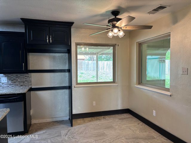 5 Parklane Drive, Ransom Canyon, TX 79366