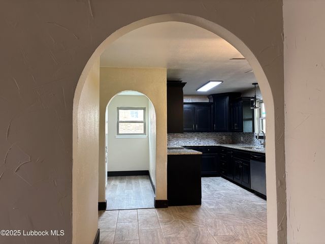 5 Parklane Drive, Ransom Canyon, TX 79366