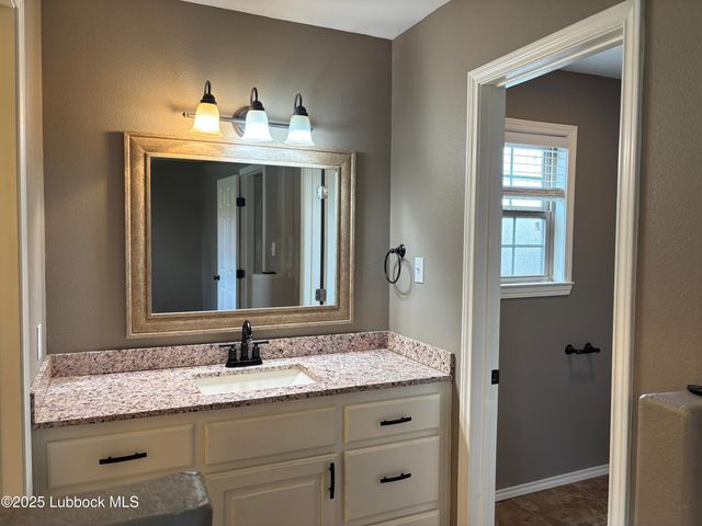 5 Parklane Drive, Ransom Canyon, TX 79366