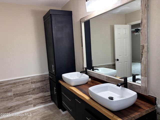 5 Parklane Drive, Ransom Canyon, TX 79366