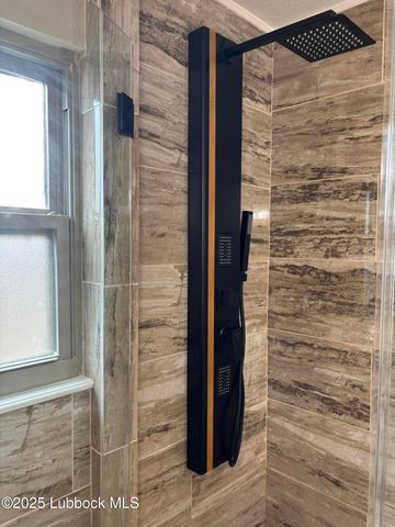 5 Parklane Drive, Ransom Canyon, TX 79366