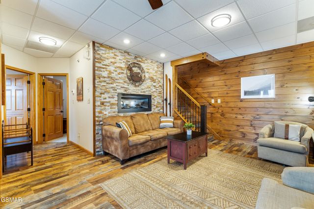 3438 Brook Stone Way, Pigeon Forge, TN 37863