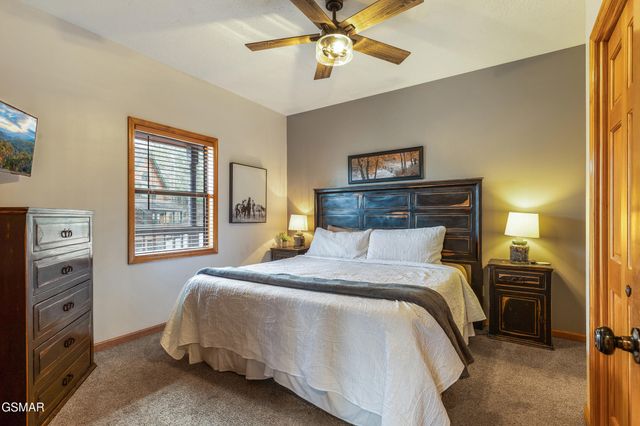 3438 Brook Stone Way, Pigeon Forge, TN 37863