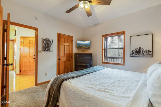 3438 Brook Stone Way, Pigeon Forge, TN 37863