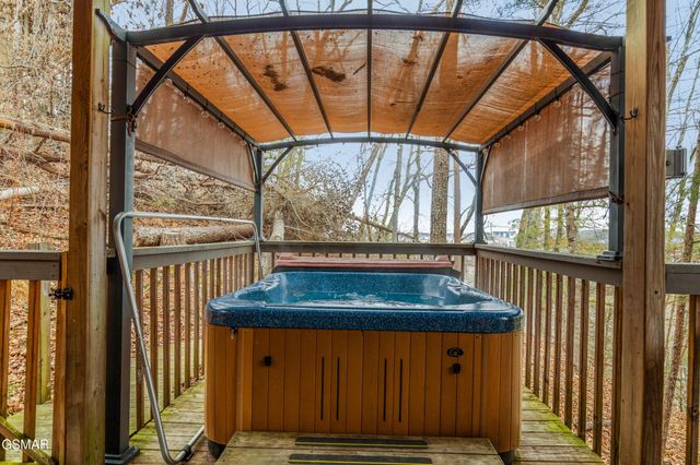 3438 Brook Stone Way, Pigeon Forge, TN 37863