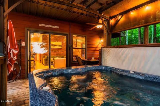 3438 Brook Stone Way, Pigeon Forge, TN 37863