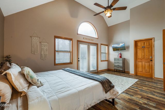 3438 Brook Stone Way, Pigeon Forge, TN 37863