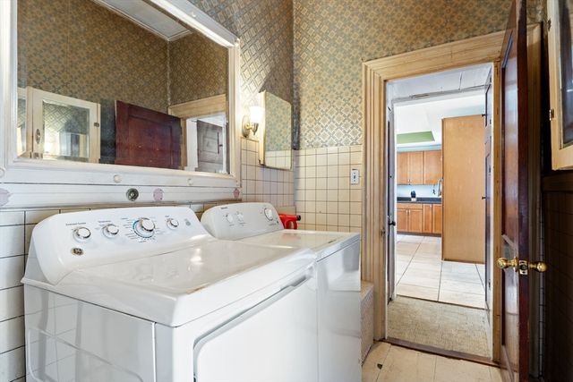 22 Porter St, Lynn, MA 01902