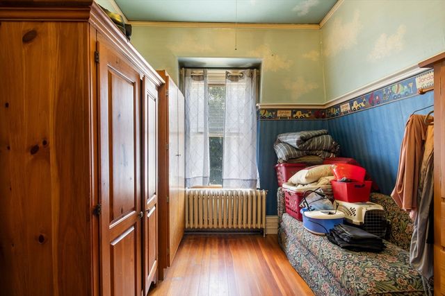 22 Porter St, Lynn, MA 01902