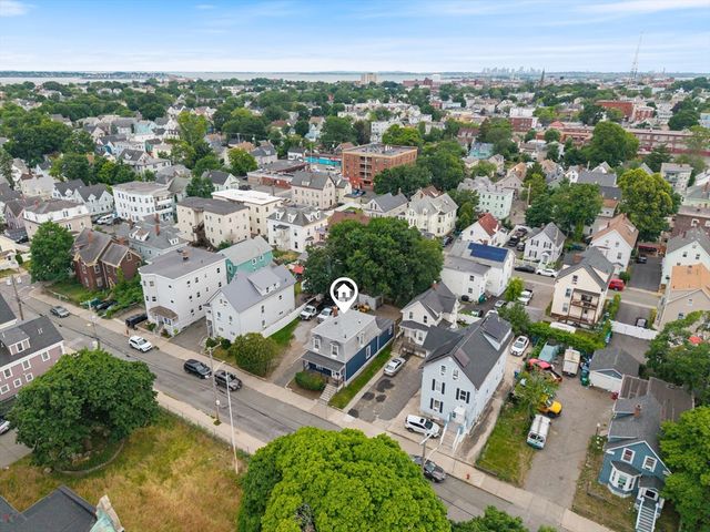 22 Porter St, Lynn, MA 01902