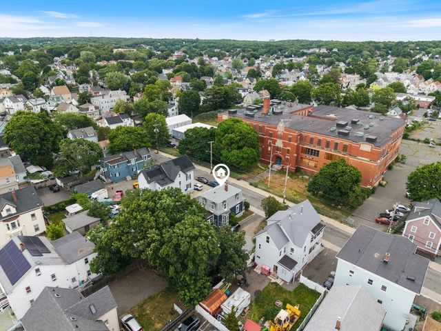 22 Porter St, Lynn, MA 01902