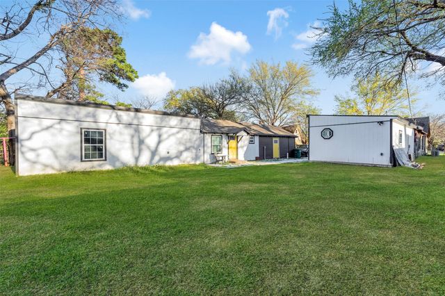 2329 Yucca Avenue, Fort Worth, TX 76111