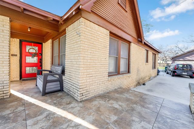 2329 Yucca Avenue, Fort Worth, TX 76111