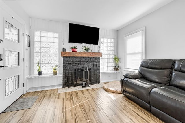 2329 Yucca Avenue, Fort Worth, TX 76111