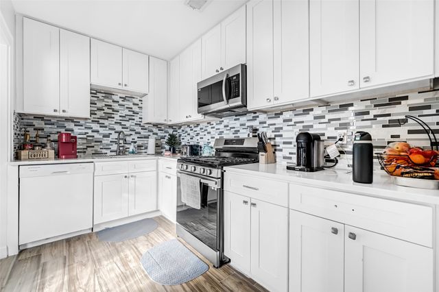 2329 Yucca Avenue, Fort Worth, TX 76111