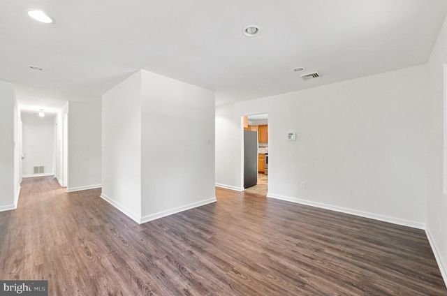 2 BARNWELL LN, Willingboro, NJ 08046