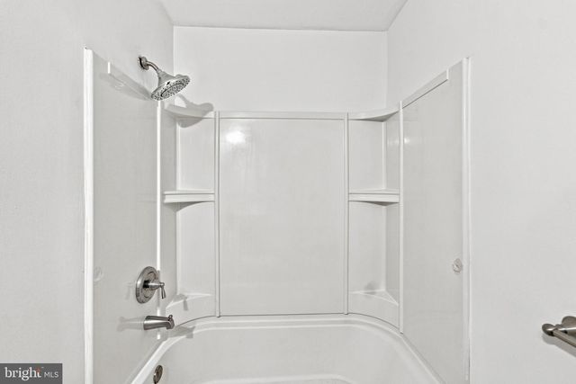 2 BARNWELL LN, Willingboro, NJ 08046